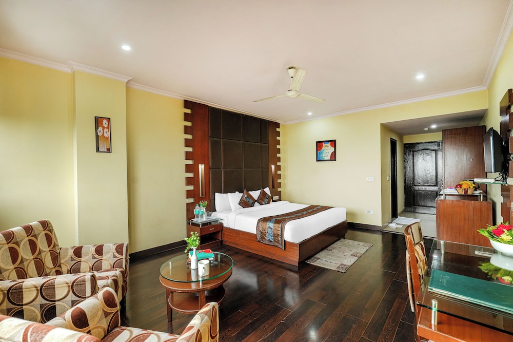 hotel ck international