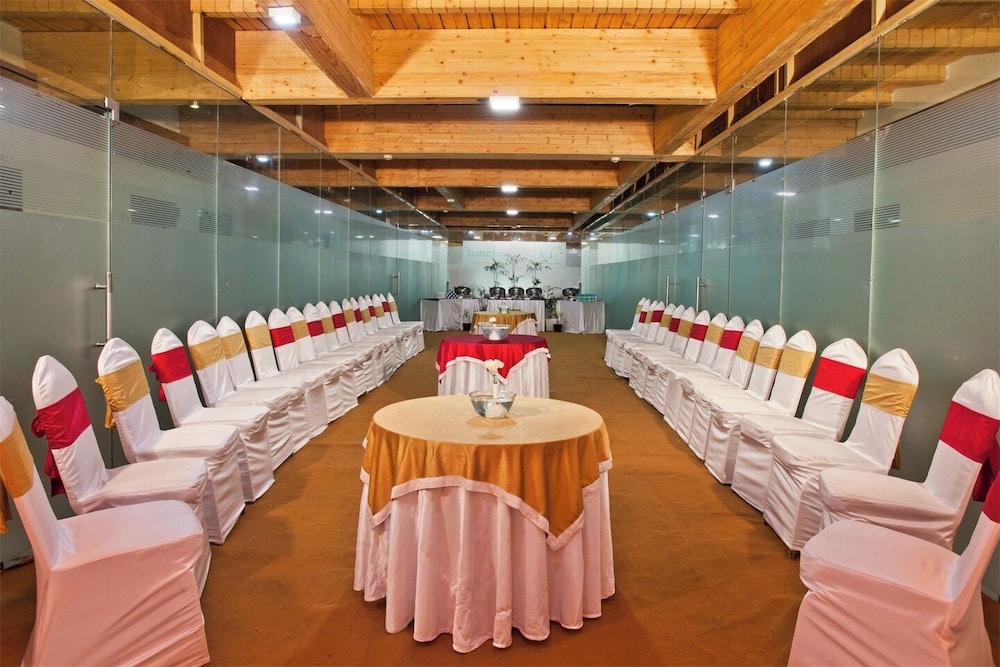 hotel ck international