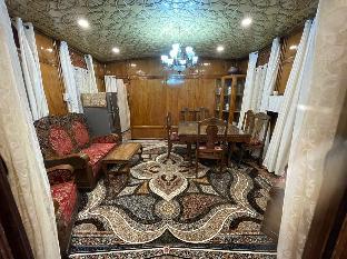 peace of mind group of houseboats