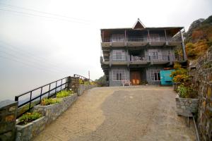 ashokas naini chalet pangot