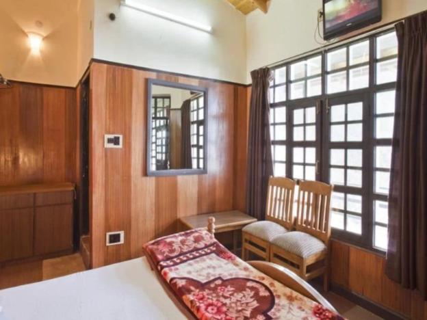 ashokas naini chalet pangot