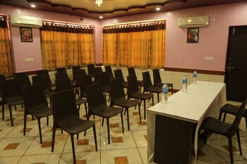 hotel shri ram residency