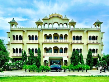 regenta resort shyam bharatpur