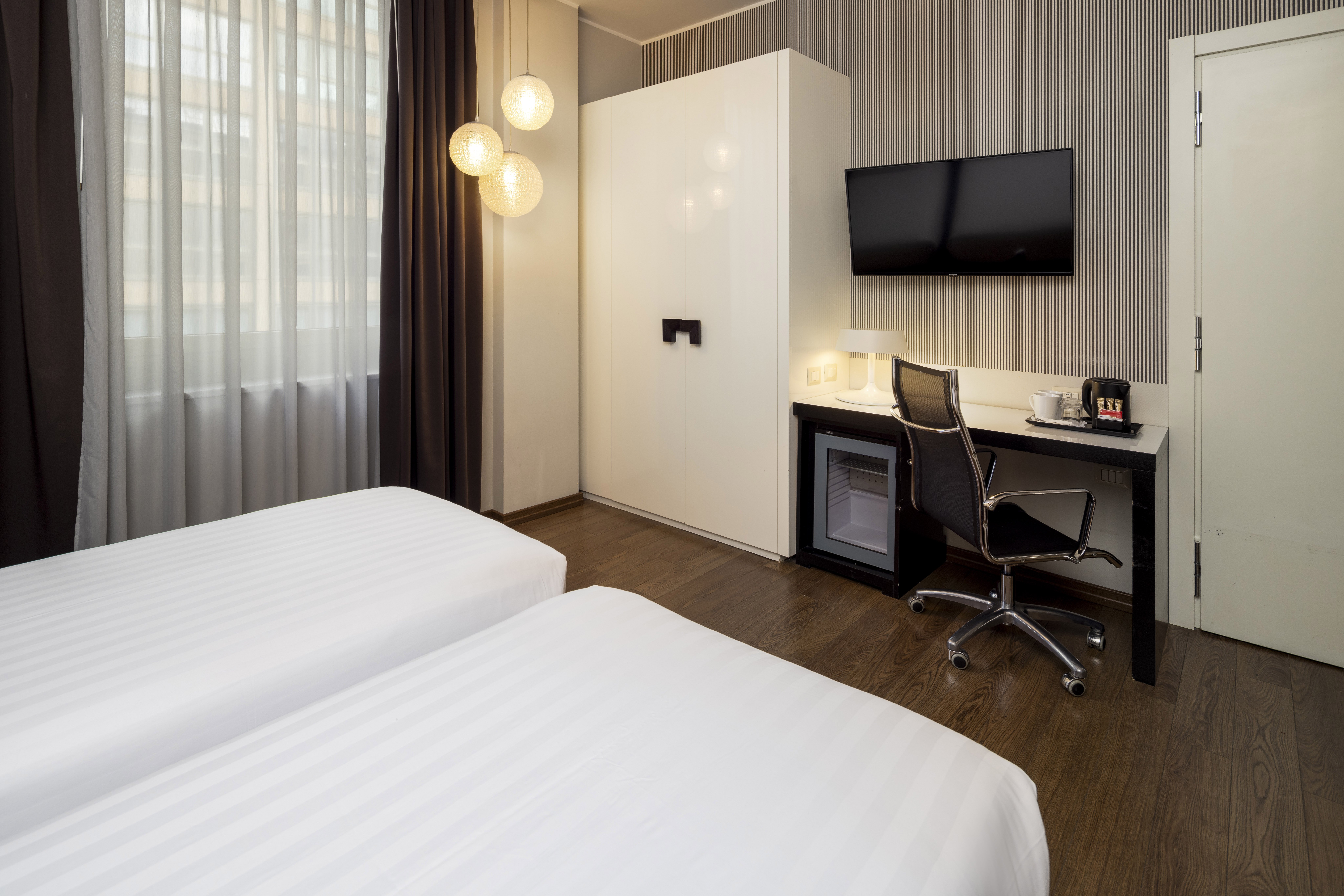 holiday inn genoa city by ihg