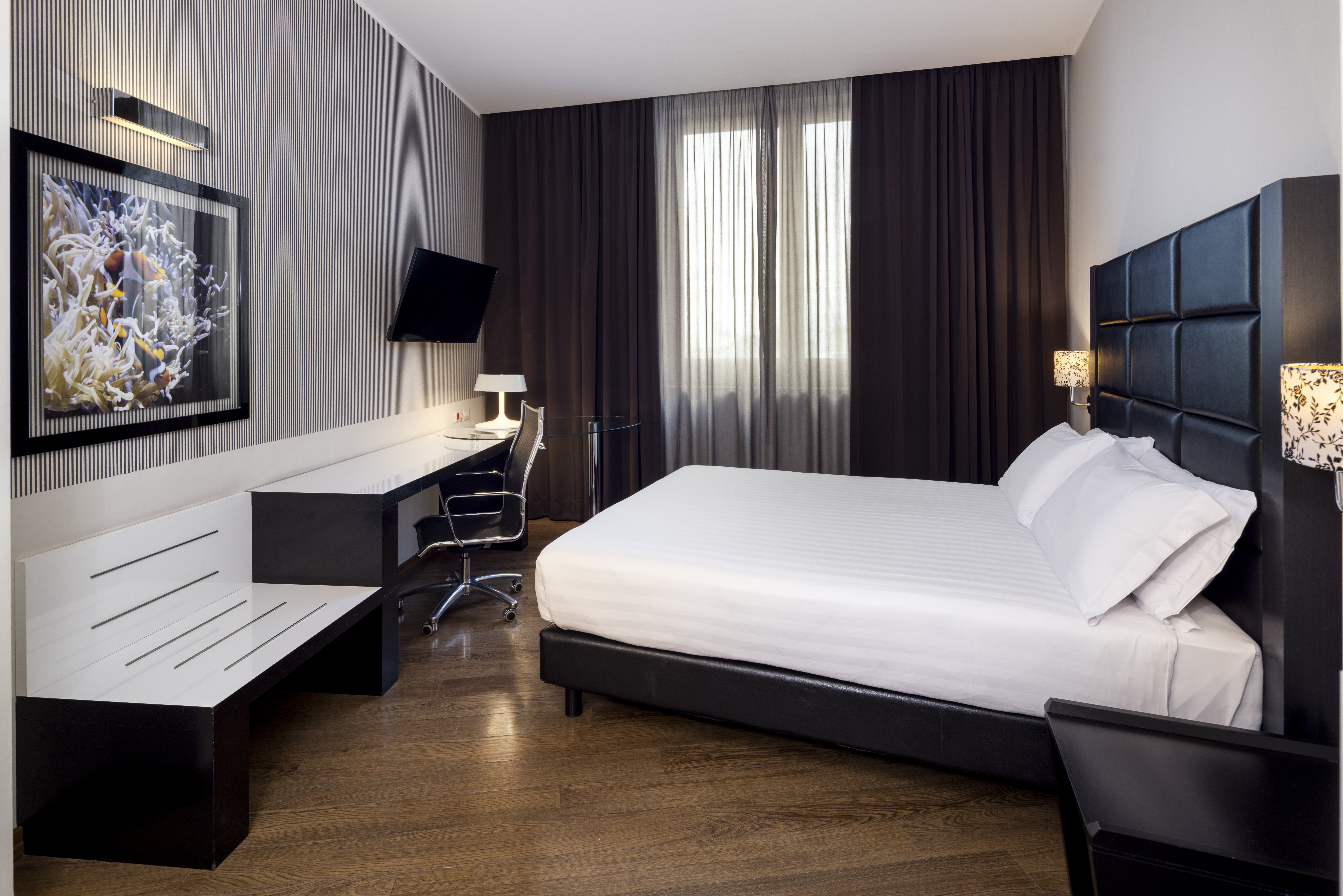 holiday inn genoa city by ihg