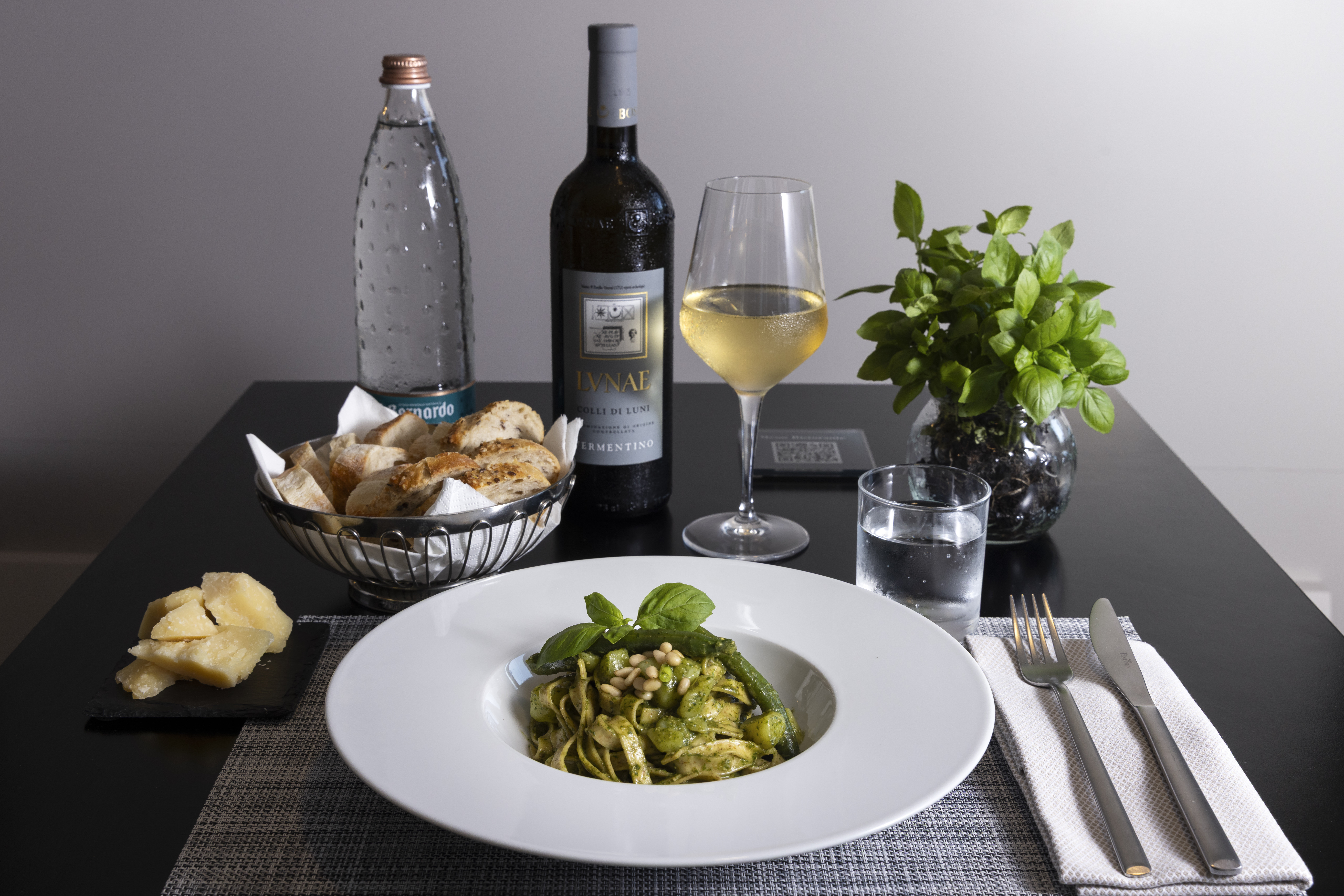 holiday inn genoa city by ihg
