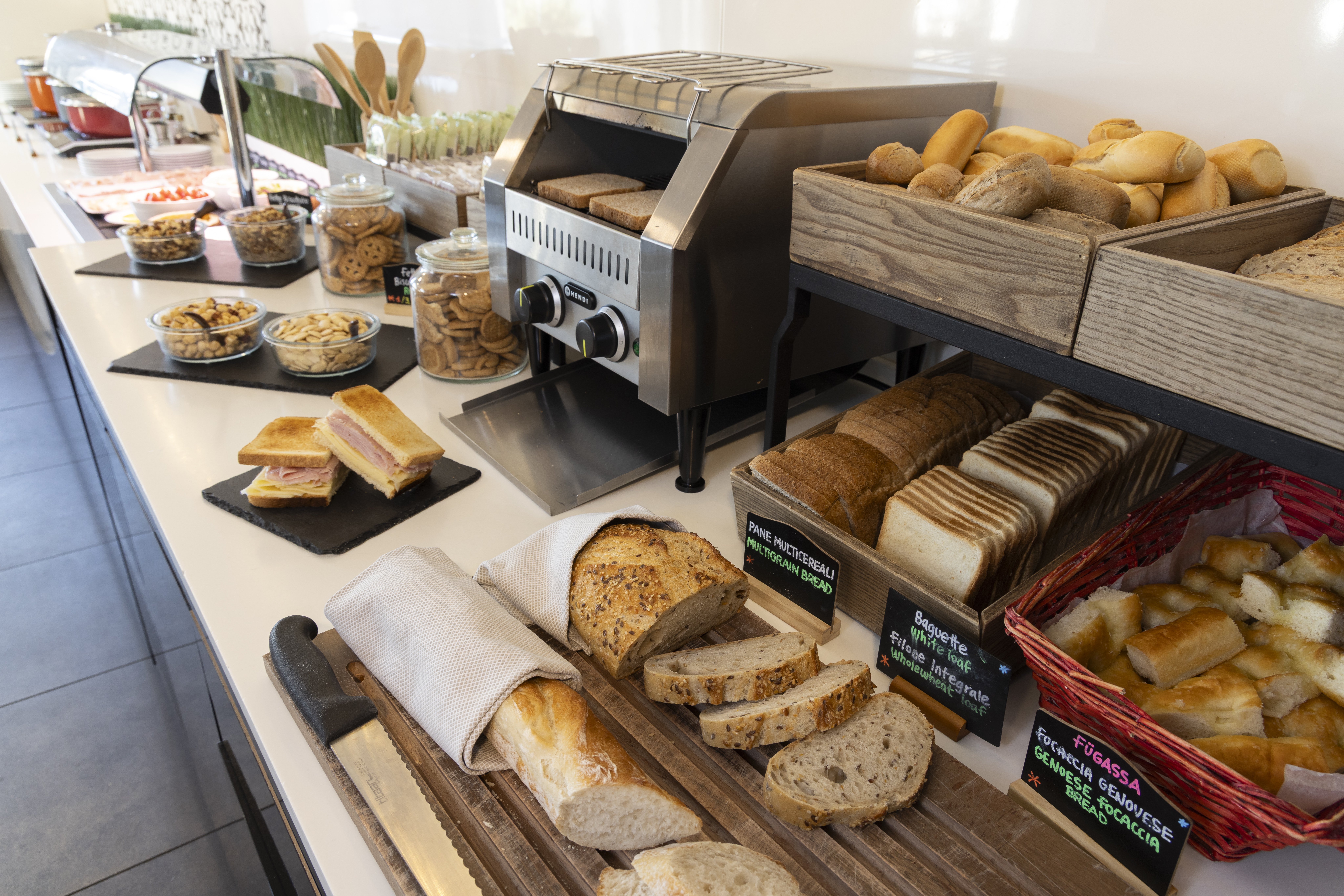 holiday inn genoa city by ihg