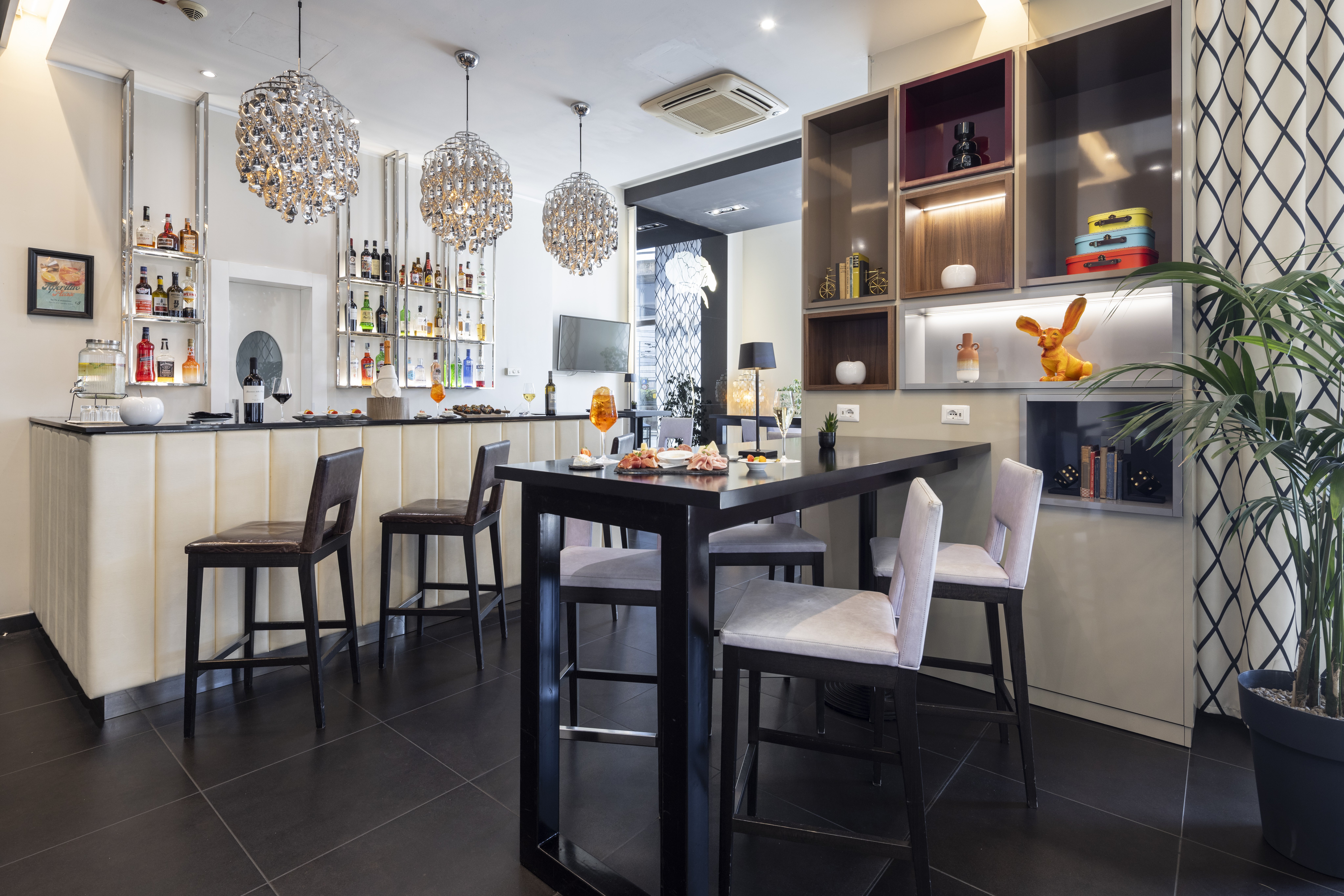 holiday inn genoa city by ihg