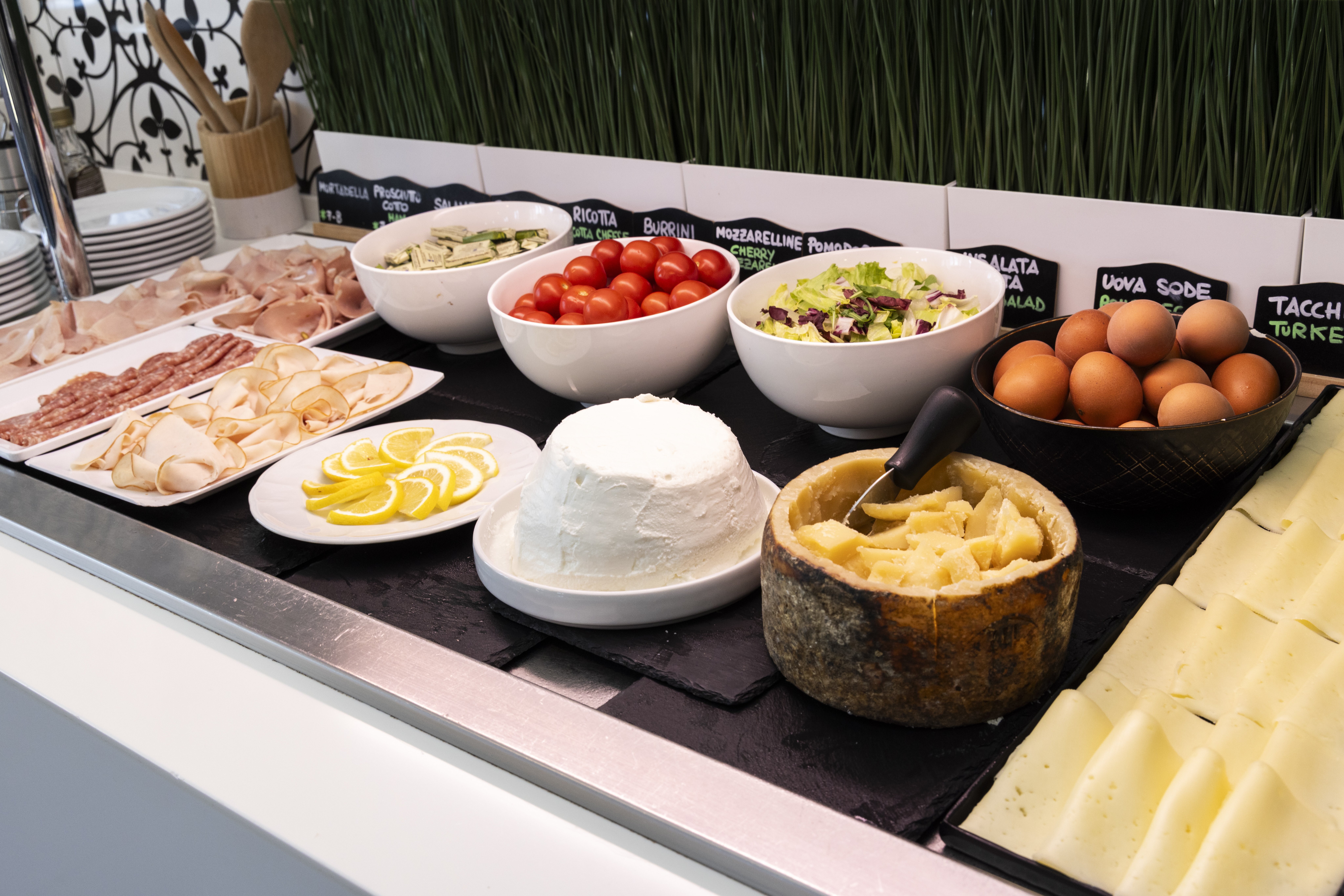 holiday inn genoa city by ihg