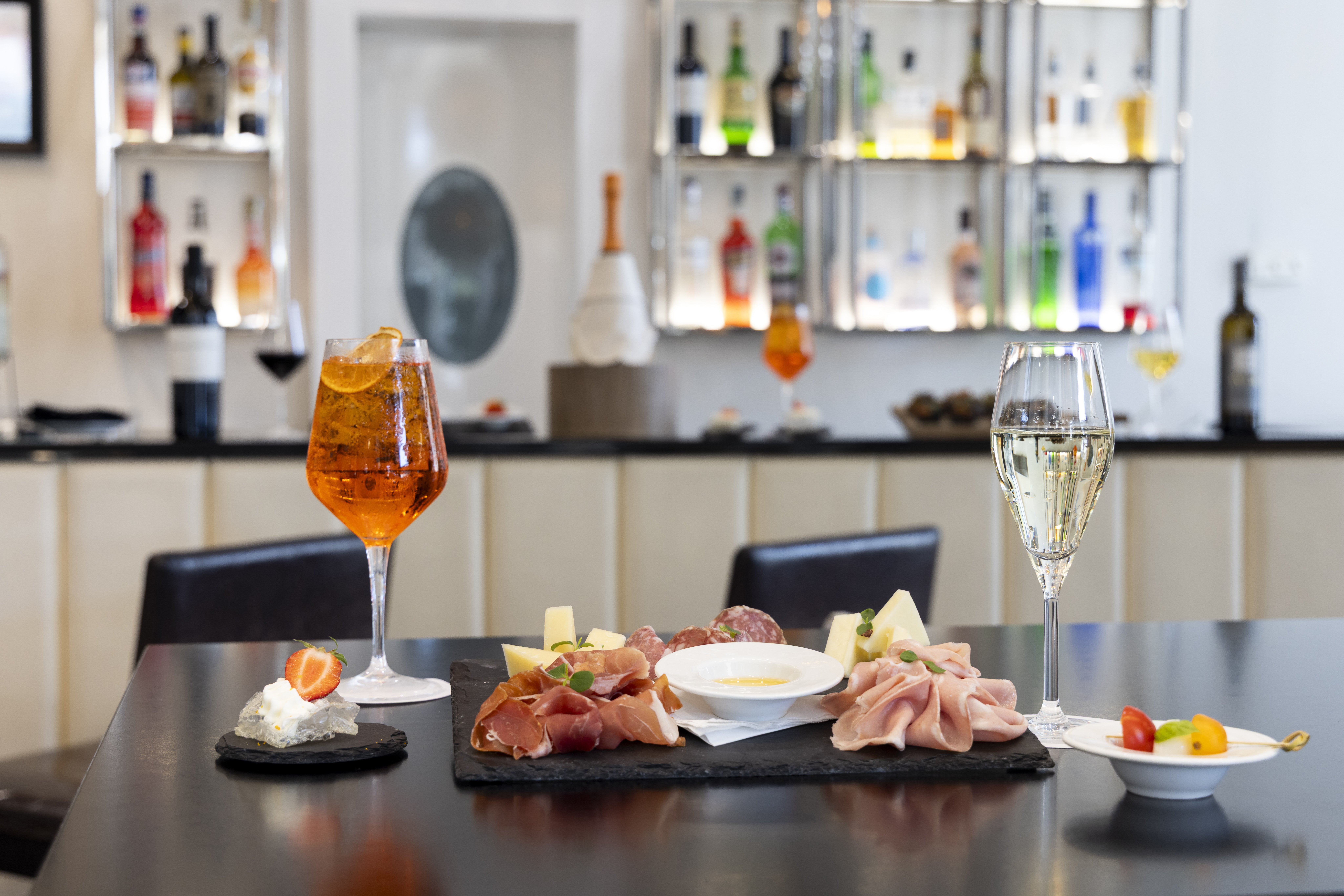 holiday inn genoa city by ihg
