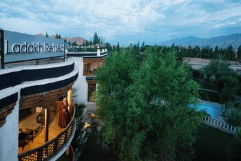 hotel ladakh retreat