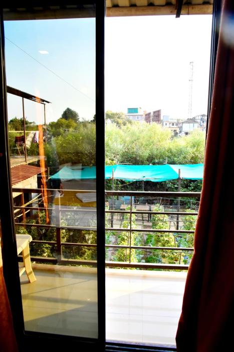 dv inns farmvilla besides strawberry farms