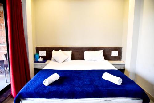 dv inns farmvilla besides strawberry farms