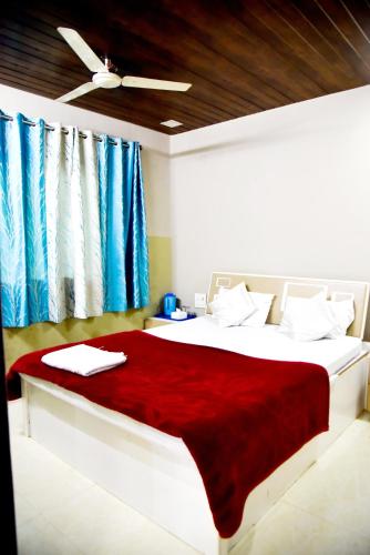 dv inns farmvilla besides strawberry farms