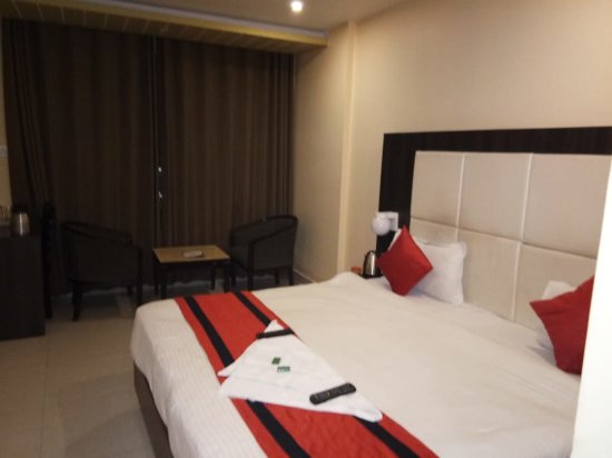 hotel grand continental