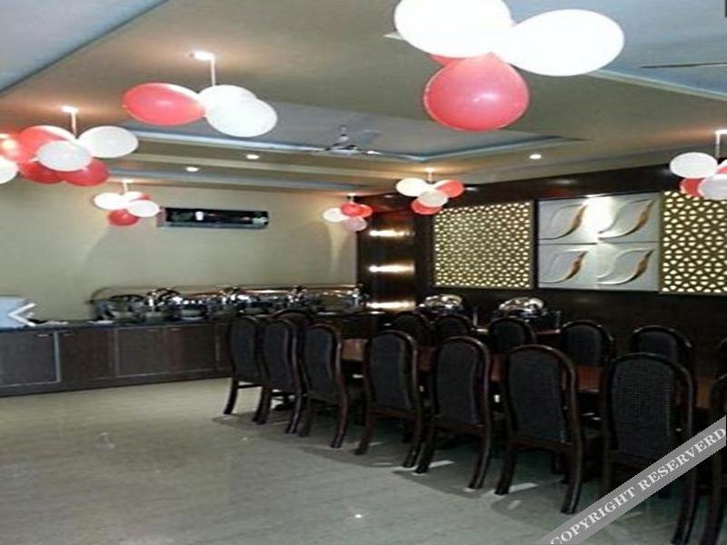 Hotel Grand Continental,Varanasi Railway Junction,3 star