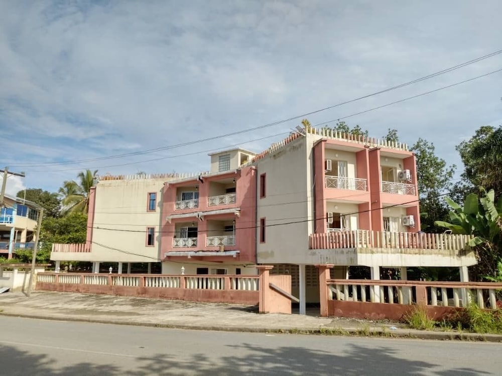 hotel les polygones kribi