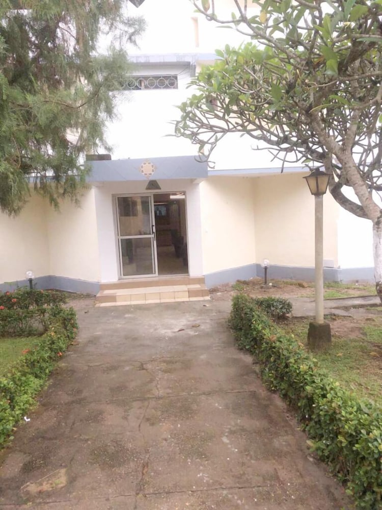 hotel les polygones kribi