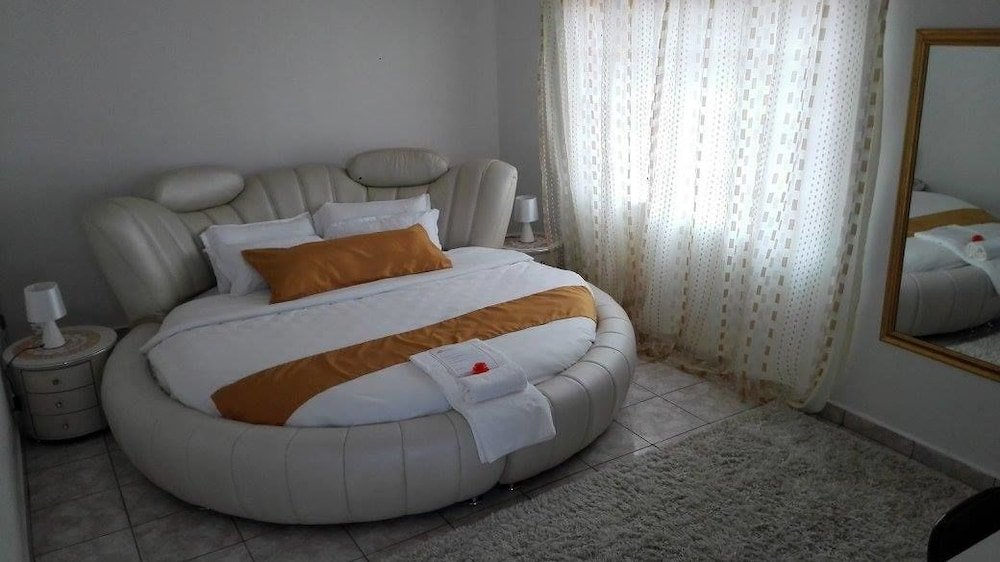 rest shade bed and breakfast