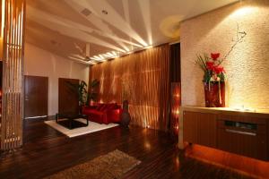 chateau boutique motel