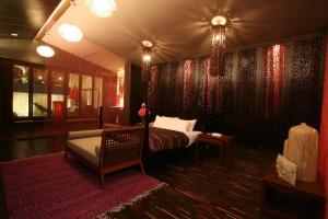 chateau boutique motel