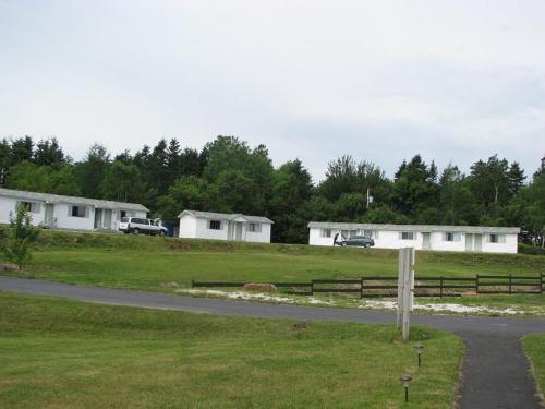 macneils motel