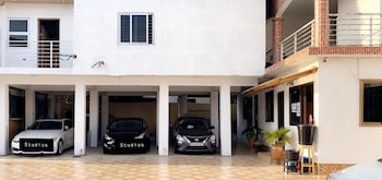 Bonsukoda Lodge,Madina>>Accra,3 star