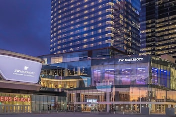 jw marriott edmonton ice district