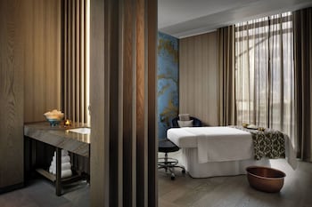 jw marriott edmonton ice district