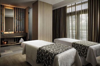 jw marriott edmonton ice district