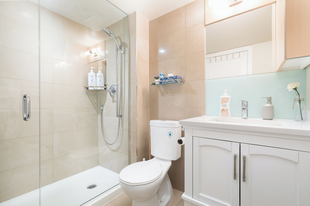 atlas suites cn tower and convention centre