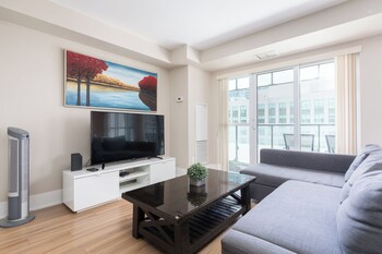 atlas suites cn tower and convention centre