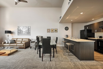 solo suites