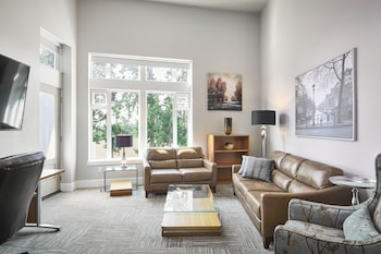 solo suites