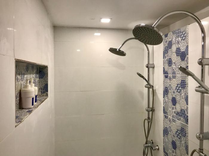 blu cabin ari stylish gay poshtel