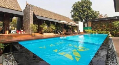 mira residence and resort