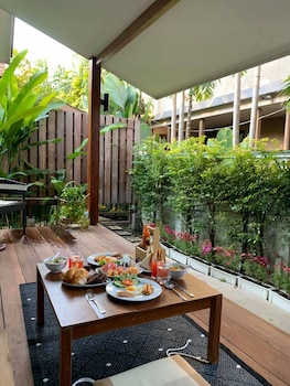 mira residence and resort