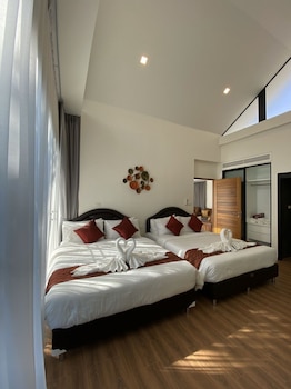 mira residence and resort