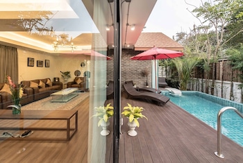 mira residence and resort