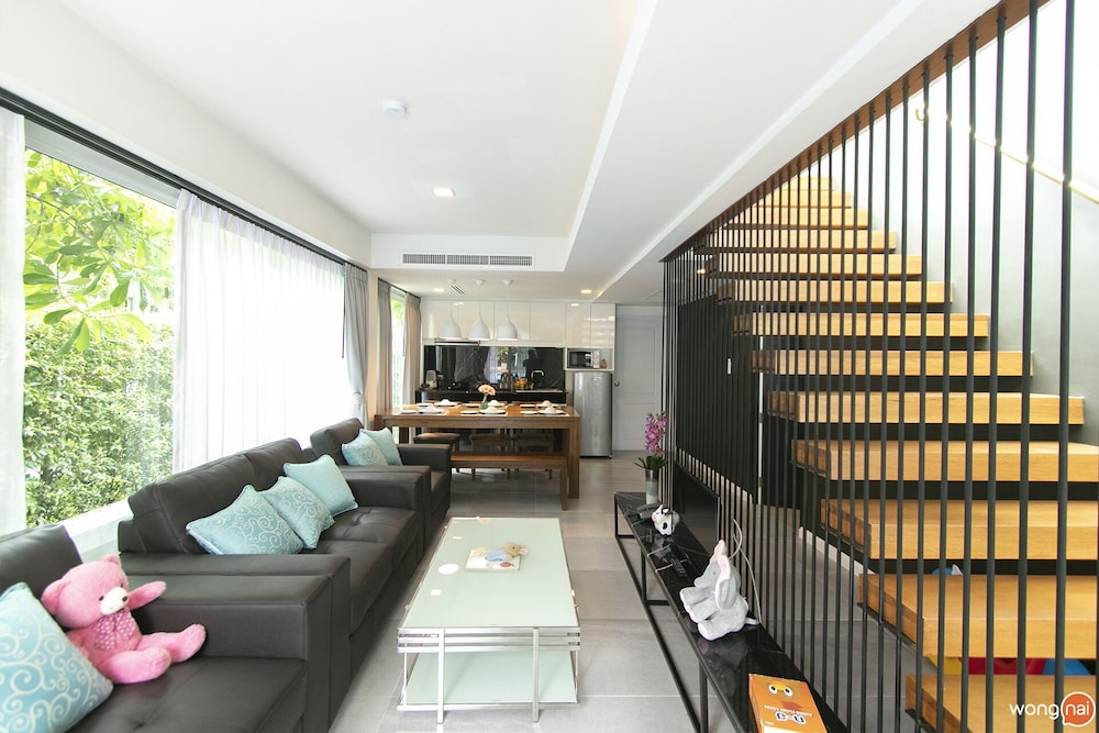 mira residence and resort