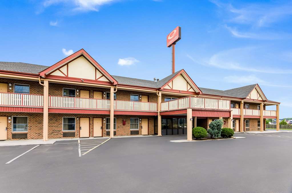 econo lodge glade springs i 81