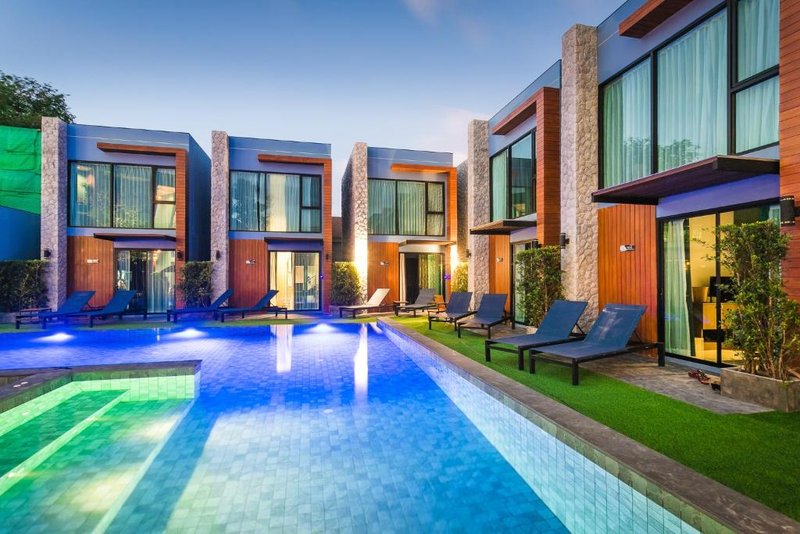 peace blue naiharn naturist resort phuket