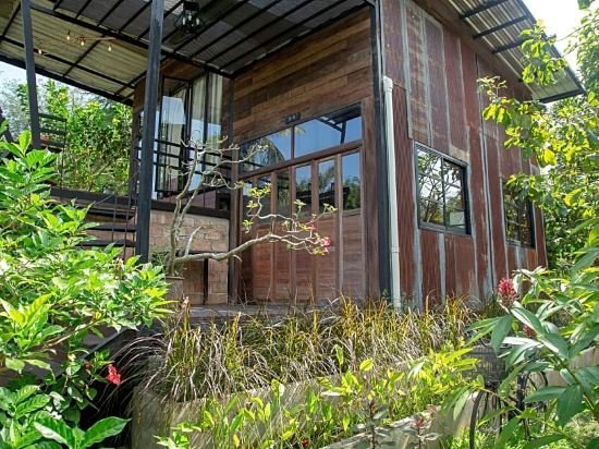 le bassin erawan resort
