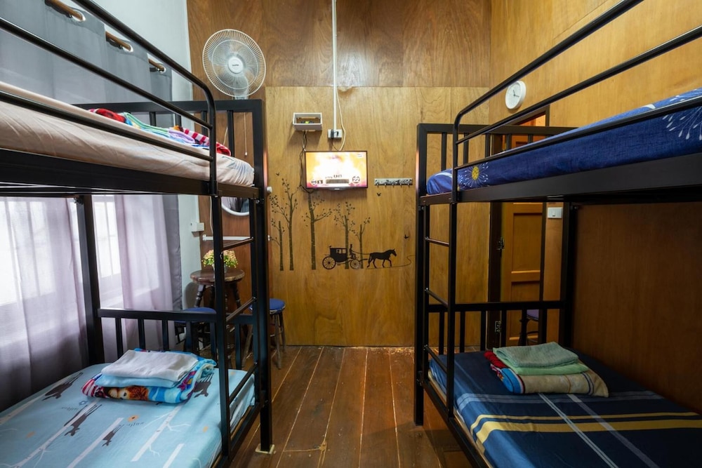 sip n camp hostel