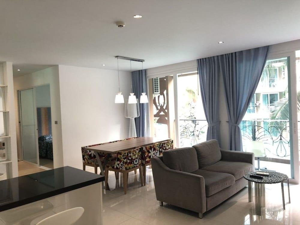 atlantis condo resort jomtien tlh