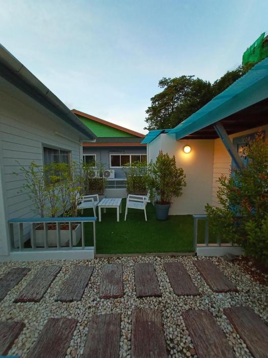 phi phi indigo hotel