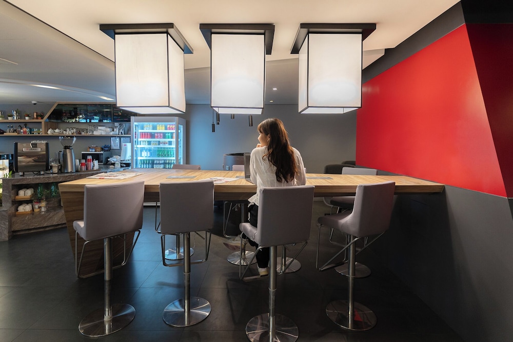 vib best western sanam pao