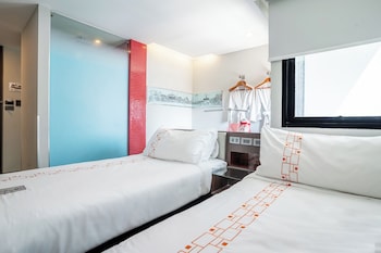 vib best western sanam pao