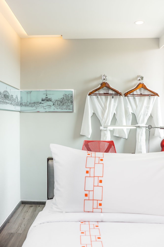 vib best western sanam pao