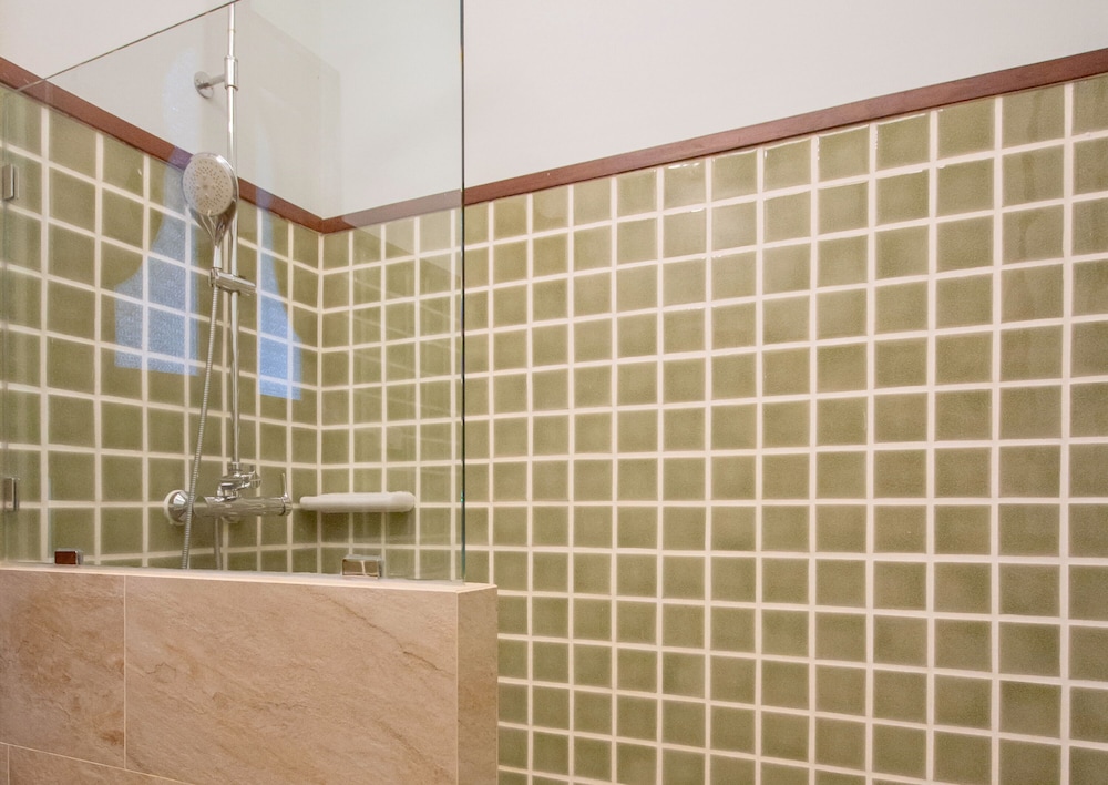 rich garden house hotel